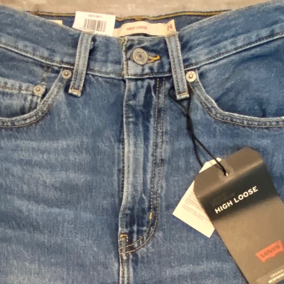Levi's Super High Rise Loose Jeans NWT - Picture 7 of 12